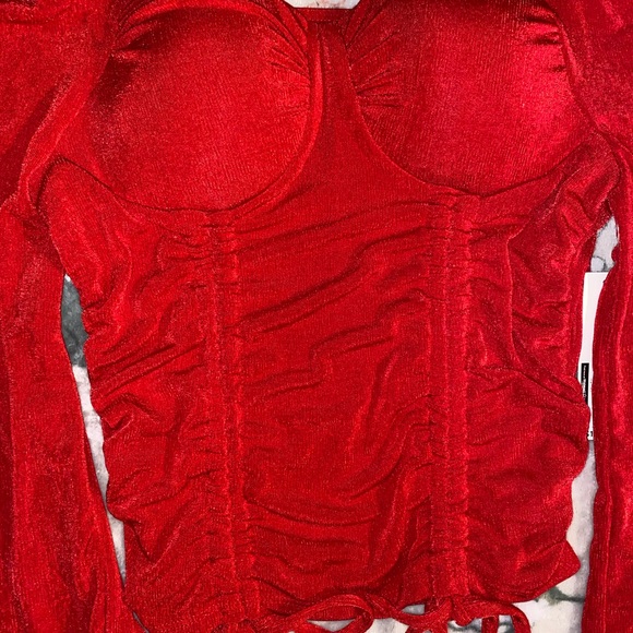 Red Top - Picture 3 of 4